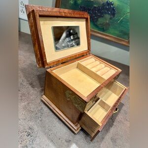 Vintage wooden jewelry box